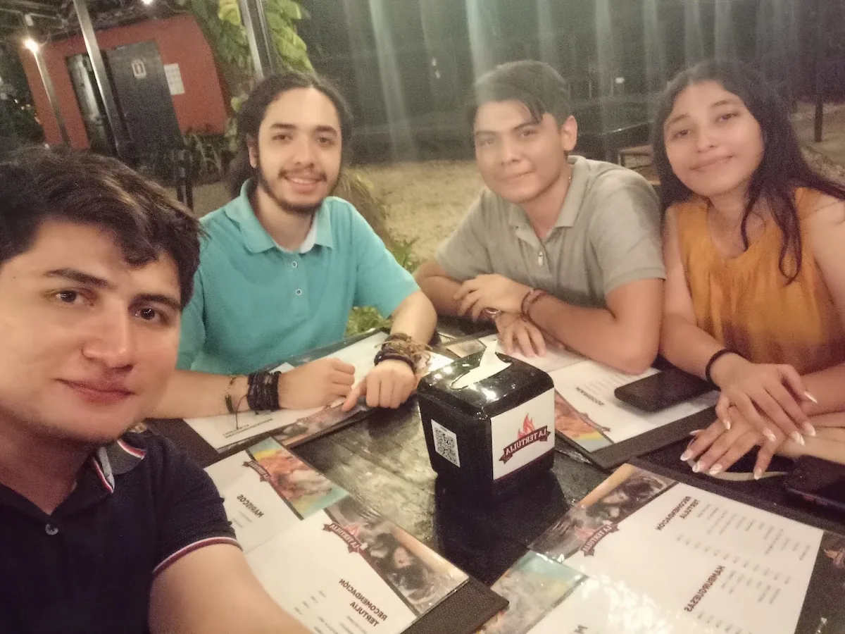 Dinner with friends during EMALCA Costa Rica 2024